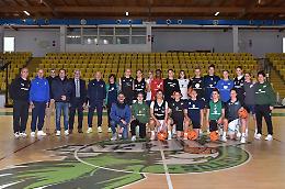A Ragusa l'allenatore della Nazionale italiana di pallacanestro femminile Andrea Capobianco