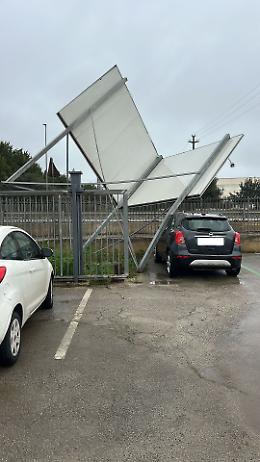 A Ragusa volano pure i cartelloni pubblicitari, situazione difficile