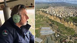 Niscemi continua a franare. Ciciliano: &laquo;&Egrave; peggio  del Vajont&raquo;. La zona rossa si avvicina al centro cittadino e si estende l'area a rischio