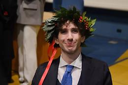 Mauro Glorioso &egrave; Cavaliere della Repubblica al merito: rimase ferito dal lancio della bici ai Murazzi