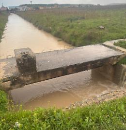 Allerta a Gela: il torrente Alessi fa paura, allagamenti a Poggio Blasco e Cantina Sociale