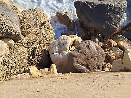 Ancora danni legati al maltempo e alle mareggiate a Ispica, chiusa una strada vicina al litorale