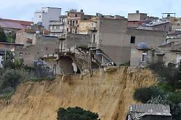 Il crollo della palazzina di tre piani dell'architetto Roberto Palumbo: &laquo;Non era abusiva, doveva essere indistruttibile&raquo;