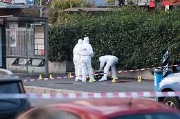 La famiglia dell'uomo che ha sparato a Milano: &laquo;Ha problemi psicologici&raquo;