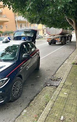 Canicatt&igrave;, 5.000 litri d'acqua senza controlli. Autobotte illegale bloccata a Canicatt&igrave;: era un pericolo per la salute dei cittadini
