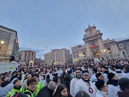 Sant'Agata in processione a Catania: l'attesa per la salita dei Cappuccini