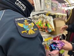 Melilli, blitz della Polizia Locale: sequestrati oltre mille articoli senza marchio CE