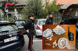 Arrestato un 18enne con cocaina, crack e un apparato ricetrasmittente