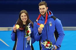 L'Italia parte col botto nel doppio misto del curling: Constantini e Mosaner battono la Corea del Sud