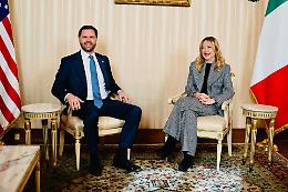 Meloni e J.D. Vance a Milano: applausi e amicizia transatlantica alle olimpiadi
