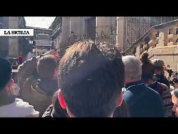 Sant'Agata, il canto in pieno giorno delle suore di clausura di via Crociferi