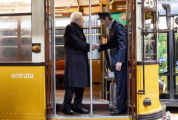 Mattarella e Valentino Rossi: l&rsquo;ingresso a sorpresa delle Olimpiadi