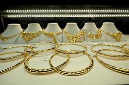 Gioielli (per davvero) a "peso d'oro: a gennaio i prezzi schizzano all'ins&ugrave; del 21% &nbsp;