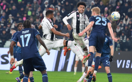 Kalulu salva la Juventus al sesto e ultimo minuto di recupero: 2-2 con la Lazio