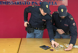 Gela, arrestato 26enne con 42 grammi di droga pronta per lo spaccio