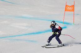 Caduta choc per Lindsey Vonn nella discesa di Milano‑Cortina: gara interrotta 