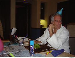 Dietro le quinte degli Epstein Files: chi ha davvero pagato le campagne populiste?