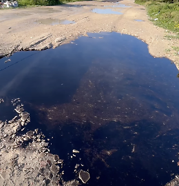 Scoglitti, sversamento di olio esausto in via della Fratellanza: scempio ambientale