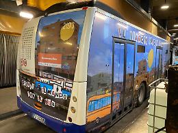 Il bus del futuro allo Zen, il brand sono i disegni dei bimbi