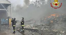 Incendio a Campofelice, per due giorni limiti di diossina sforati per sette volte