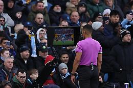 Il Var che divide: Gasperini, le ammissioni delle simulazioni e i "rigorini" 