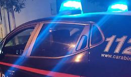 Richiama un uomo da fare sospetto e viene pestato: maresciallo dei carabinieri finisce in ospedale