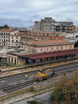A Ragusa smontano i binari della stazione ferroviaria: si realizza un sottopasso