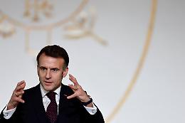 Ucraina, Macron tende la mano a Mosca (e manda un inviato) ma Kallas frena sull'Europa al tavolo