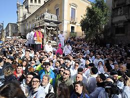 L'Ottava di Sant'Agata, Scionti e Consoli strigliano il cordone: &laquo;Non &egrave; carnevale, basta dire che i carusi s'anu addivettiri&raquo;
