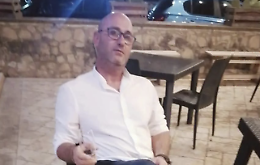 Vittoria: &egrave; alla guida di un furgone, si schianta contro un'auto perch&eacute; ha un malore. Muore 48enne