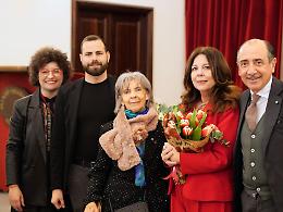 "Disegnare per raccontare": la mostra di Marcella Tuttobene celebra 50 anni di arte pura