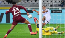 Nel silenzio granata, il Bologna ritrova la voce: 2-1 a Torino e sorpasso d&rsquo;autore