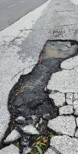 Manutenzione stradale a Gravina di Catania: richiesta di chiarezza e interventi concreti