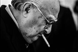 Festa per i 101 anni di Camilleri tra libri foto e letture d'autore