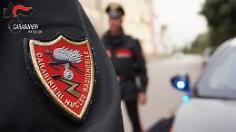 Ragusa, due 15enni vittoriesi si schiantano con un'auto rubata dopo un inseguimento: denunciati