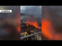 Il Sannazaro di Napoli divorato dalle fiamme