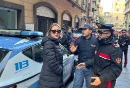 Sannazaro in fiamme: artisti, scrittori e istituzioni tutti attorno a Lara Sansone