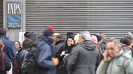 Inps e pensioni di marzo, il cedolino che non ti aspetti: 20 euro in pi&ugrave;, Irpef pi&ugrave; leggera e possibili conguagli