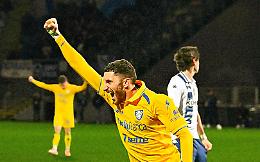 Tra Frosinone ed Empoli un pari che suona come un "favore" al Palermo (che pu&ograve; avvicinarsi ancora)