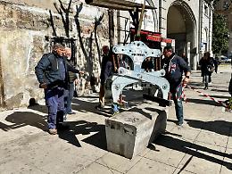 Piazza Giulio Cesare, arredi al posto delle baracche: &egrave; fatta