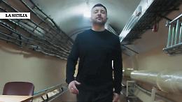 Zelensky mostra per la prima volta il bunker segreto in cui si &egrave; rifugiato: il video