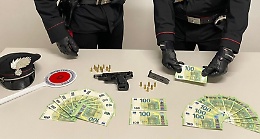 Arrestato il re delle truffe: da una moto cross a soldi falsi e pistola clandestina, la storia del 28enne palermitano