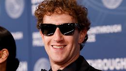 Zuckerberg a Milano durante la Fashion Week: solo moda o partita strategica sull&rsquo;eyewear?