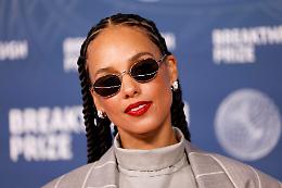 Sanremo, Alicia Keys all'Ariston: &laquo;Stasera canto per i miei nonni siciliani&raquo;.  Da dove viene la famiglia della superstar americana
