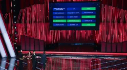 A Sanremo il sipario sulla terza serata: chi sono i cinque cantanti pi&ugrave; votati 