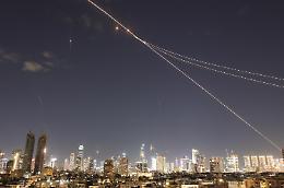 Usa e Israele attaccano l'Iran, Khamenei ucciso dalle bombe, la ritorsione dei pasdaran: cronaca di una giornata di terrore