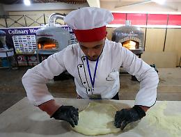 La pizza alla Carbonara: un'eresia gastronomica o un'evoluzione della tradizione?