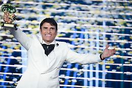 Sal Da Vinci spopola anche in Europa: primo nella classifica di ITunes (e 12&deg; nel mondo) 