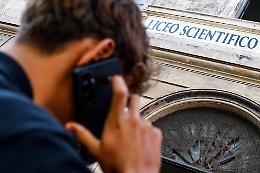 Sicilia, quell&rsquo;ago della bussola che punta allo Scientifico: numeri, scelte e conseguenze di una regione che ama i Licei