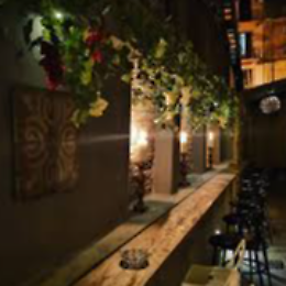 Ci vediamo in cortile: aperitivo di networking al Cortile Segreto per la community creativa